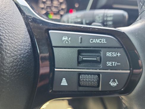 Used 2024 Honda Pilot Elite image 32