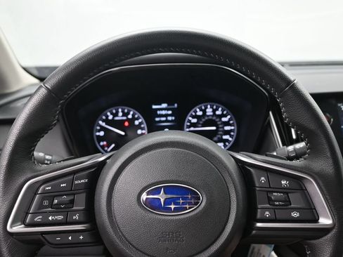 Used 2025 Subaru Outback Premium AWD/4WD image 12