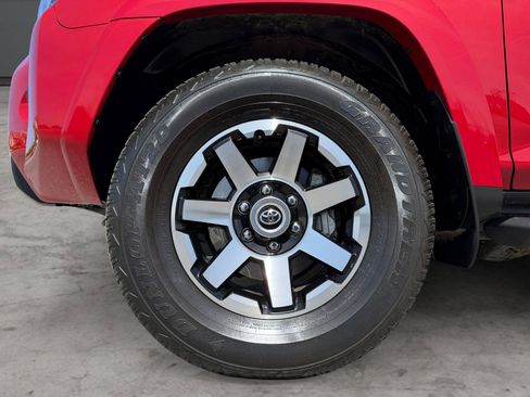 Used 2024 Toyota 4Runner TRD Off-Road Premium w/ Off Road Premium Plus Package image 8