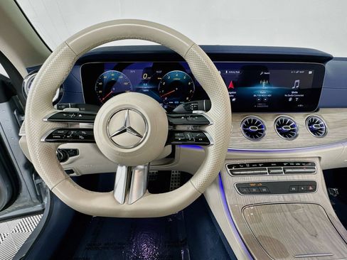 Used 2023 Mercedes-Benz E 450 Cabriolet image 11
