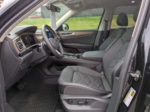 Certified 2026 Volkswagen Atlas SE FWD image 22