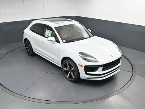New 2026 Porsche Macan S AWD/4WD image 39