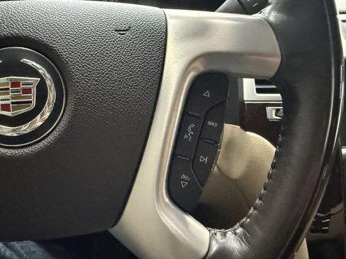 Used 2009 Cadillac Escalade AWD image 24