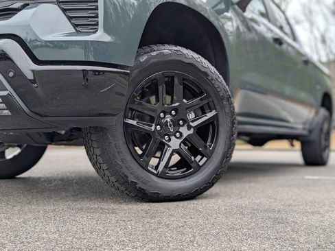 Used 2025 Chevrolet Silverado 1500 LT Trail Boss w/ LT Trail Boss Premium Package image 36