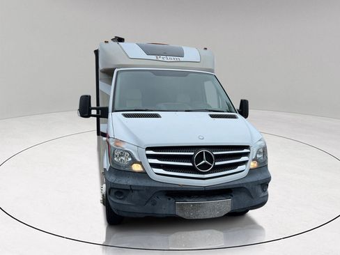 Used 2015 Mercedes-Benz Sprinter 3500 image 8