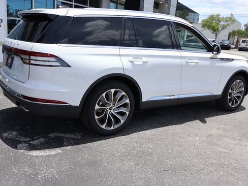 New 2025 Lincoln Aviator 2WD w/ Equipment Group 101A image 7