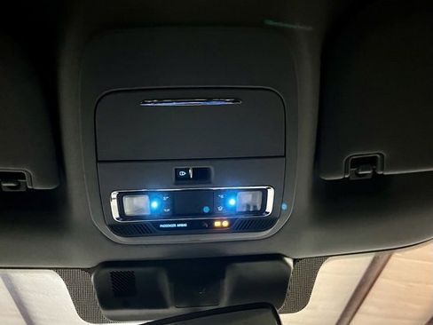 Used 2024 Ford F250 Lariat image 32