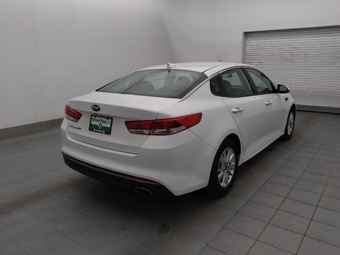 Used 2018 Kia Optima LX image 9