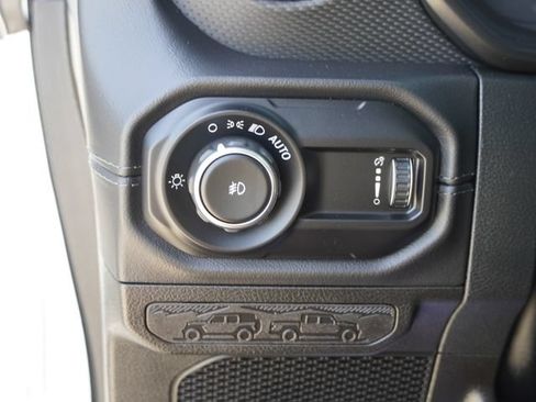 Used 2024 Jeep Wrangler Unlimited Rubicon 392 AWD/4WD image 21