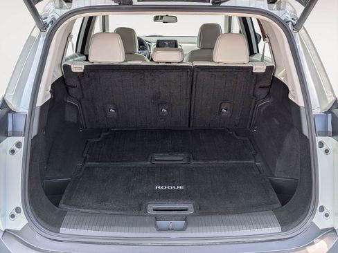 Used 2023 Nissan Rogue SL FWD image 42