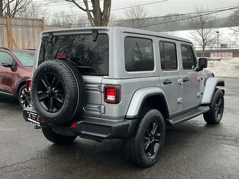 Used 2021 Jeep Wrangler Unlimited Sahara image 5