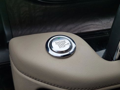 Used 2023 Lincoln Aviator Reserve w/ Equipment Group 201A image 13