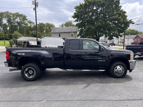 Used 2011 Chevrolet Silverado 3500 LT AWD/4WD image 4