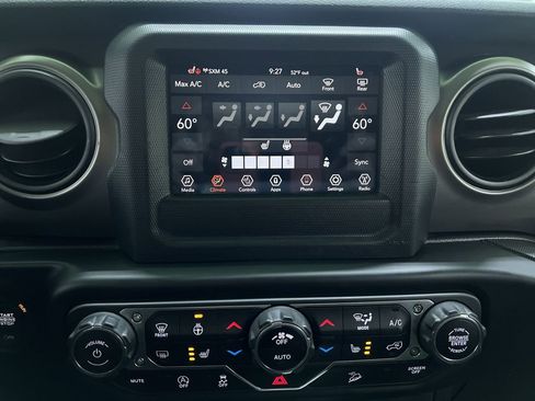 Used 2020 Jeep Wrangler Unlimited Sport S AWD/4WD image 22