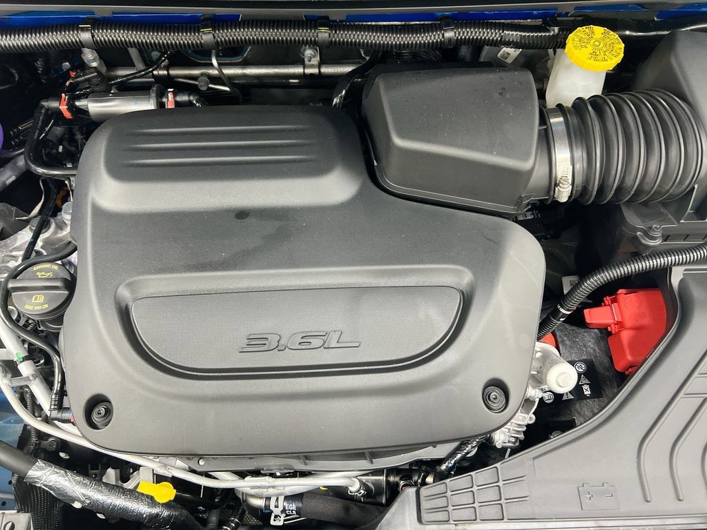 New 2026 Chrysler Pacifica Select FWD image 25