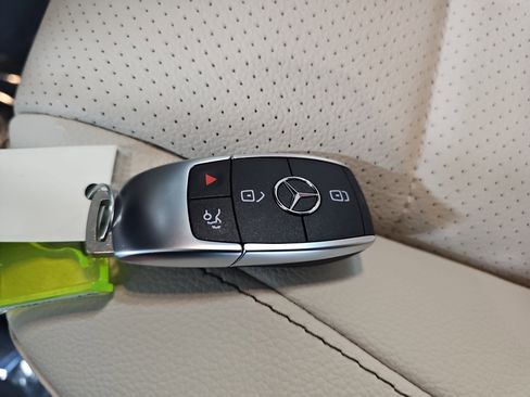 New 2026 Mercedes-Benz GLE 450 4MATIC image 37