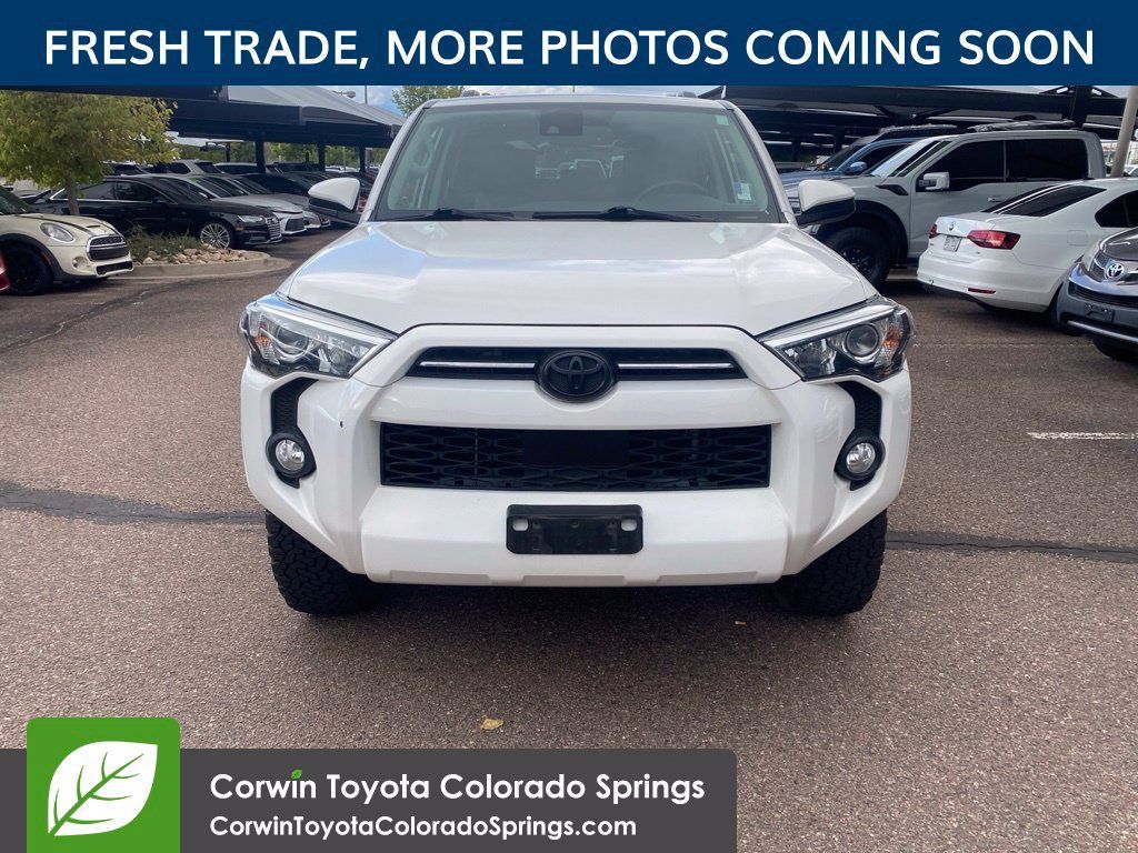Used 2020 Toyota 4Runner SR5 AWD/4WD image 2