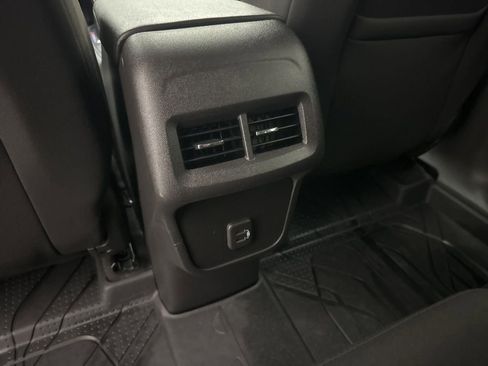 Used 2024 Chevrolet Equinox LT w/ LPO, Floor Liner Package FWD image 37