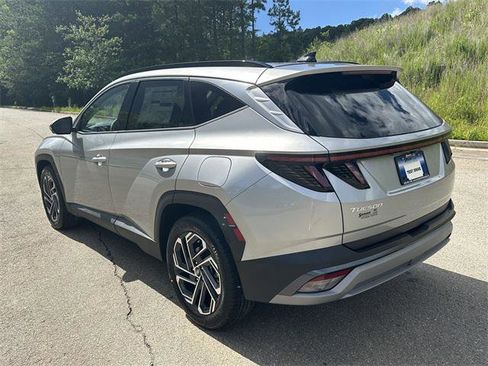 New 2025 Hyundai Tucson Limited image 3