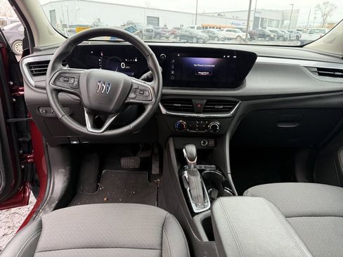 Used 2025 Buick Encore GX Preferred w/ Comfort Package image 2