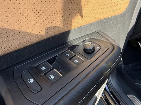 New 2026 Volkswagen Atlas Cross Sport SEL R-Line AWD/4WD image 19