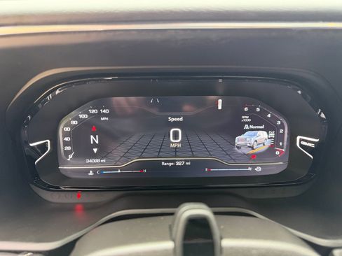 Used 2023 GMC Yukon Denali Ultimate AWD/4WD image 16