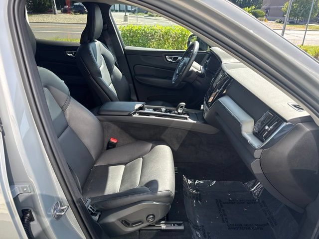 Certified 2024 Volvo XC60 B5 Core w/ Protection Package Premier AWD/4WD image 15