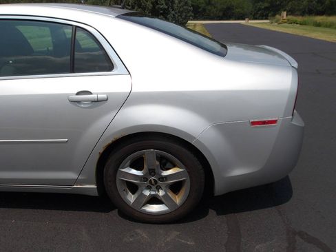 Used 2010 Chevrolet Malibu LT w/ Power Convenience Package FWD image 30