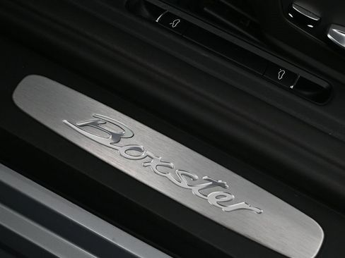 Used 2022 Porsche 718 Boxster image 23