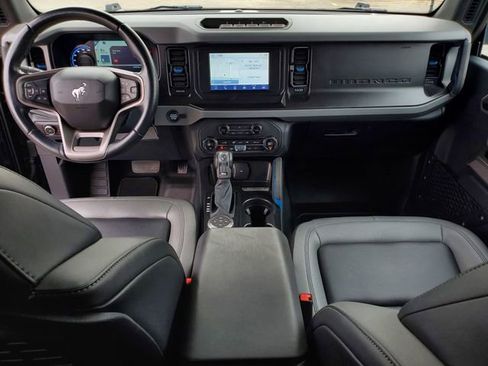 Used 2023 Ford Bronco Black Diamond w/ Sasquatch Package image 5