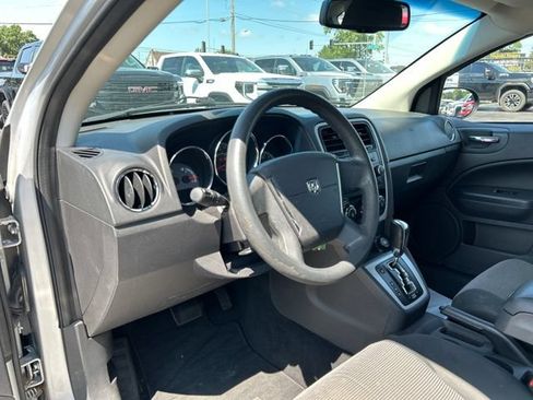 Used 2011 Dodge Caliber Heat FWD image 25