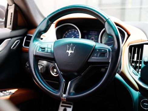 Used 2016 Maserati Ghibli S Q4 AWD/4WD image 25