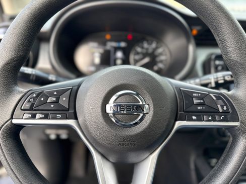 Used 2021 Nissan Kicks SV w/ Exterior Package FWD image 35