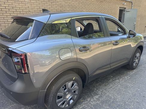 New 2026 Nissan Kicks SR w/ SR Premium Package AWD/4WD image 13