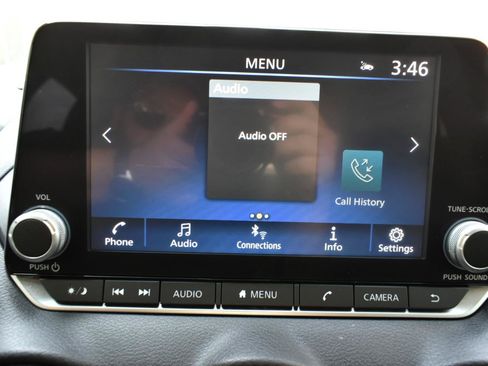 Used 2022 Nissan Sentra SR w/ SR Premium Package FWD image 18