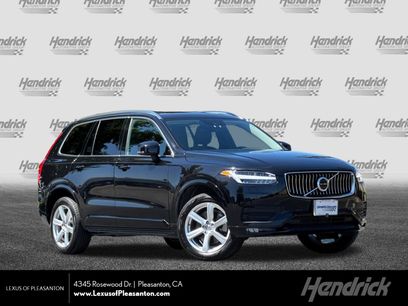 Used 2021 Volvo XC90 T5 Momentum