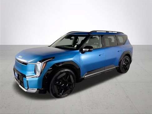 Used 2024 Kia EV9 GT-Line AWD/4WD image 2