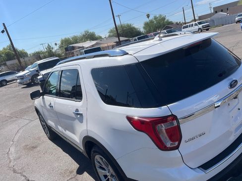 Used 2018 Ford Explorer Limited w/ Equipment Group 301A AWD/4WD image 55
