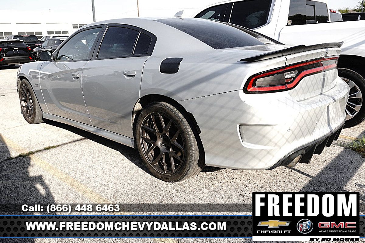 Used 2023 Dodge Charger R/T w/ Blacktop Package RWD image 5