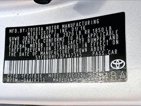 Used 2016 Toyota Corolla LE FWD image 35