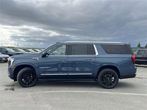 New 2026 GMC Yukon XL Denali image 6