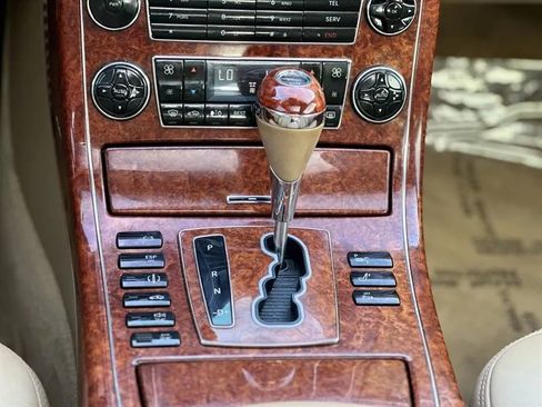 Used 2006 Maybach 57 RWD image 32