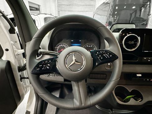 New 2026 Mercedes-Benz Sprinter 2500 image 12