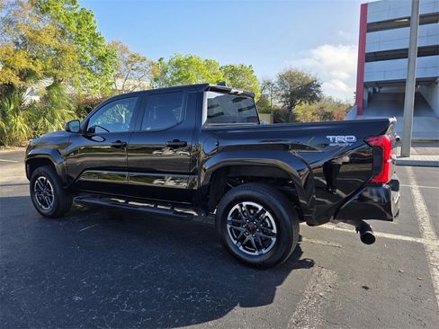 Certified 2025 Toyota Tacoma TRD Sport image 9