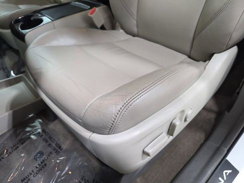 Used 2018 Toyota Sienna XLE w/ XLE Navigation Package FWD image 28