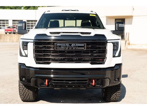 New 2026 GMC Sierra 2500 AT4X w/ LPO, Black Badging Package AWD/4WD image 3