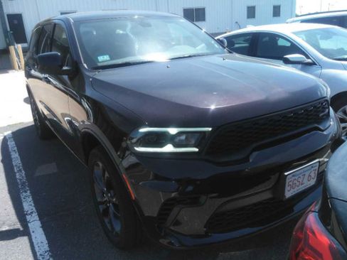 Used 2025 Dodge Durango GT AWD/4WD image 1