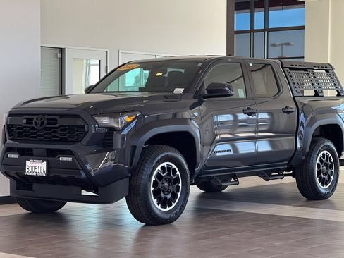 Certified 2026 Toyota Tacoma TRD Off-Road AWD/4WD image 8