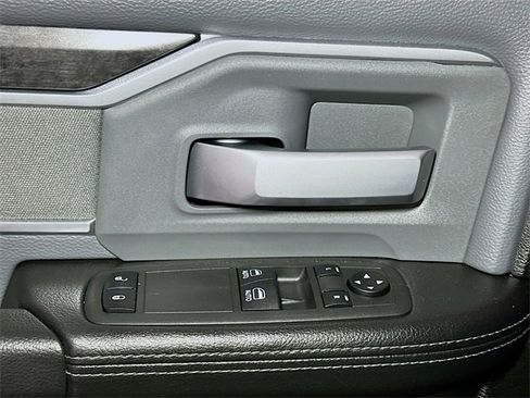 Certified 2022 RAM 2500 Big Horn w/ Level A Equipment Group image 15