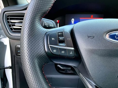 Certified 2023 Ford Escape ST-Line image 23